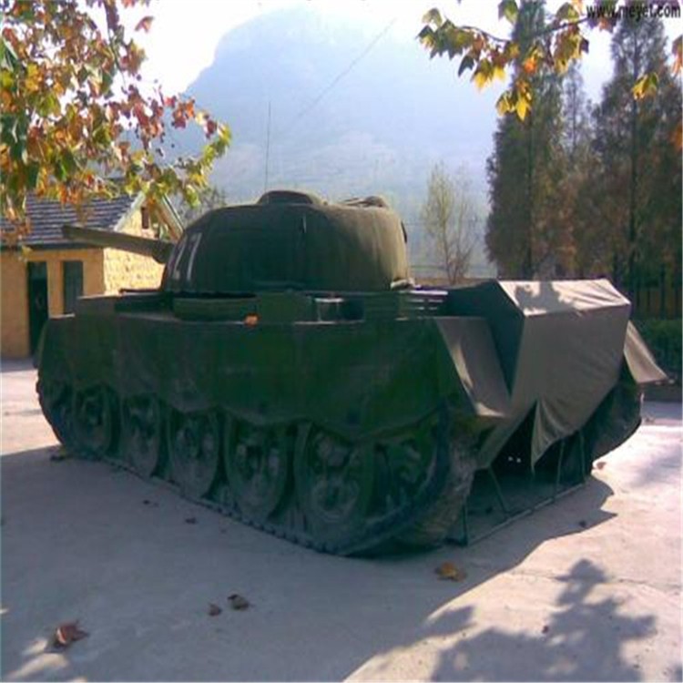 大方大型充气坦克